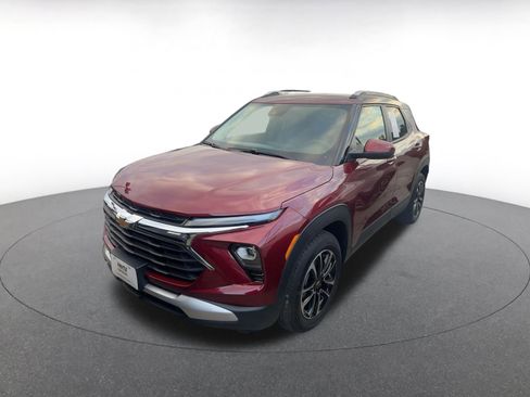 Used 2025 Chevrolet TrailBlazer LT image 4