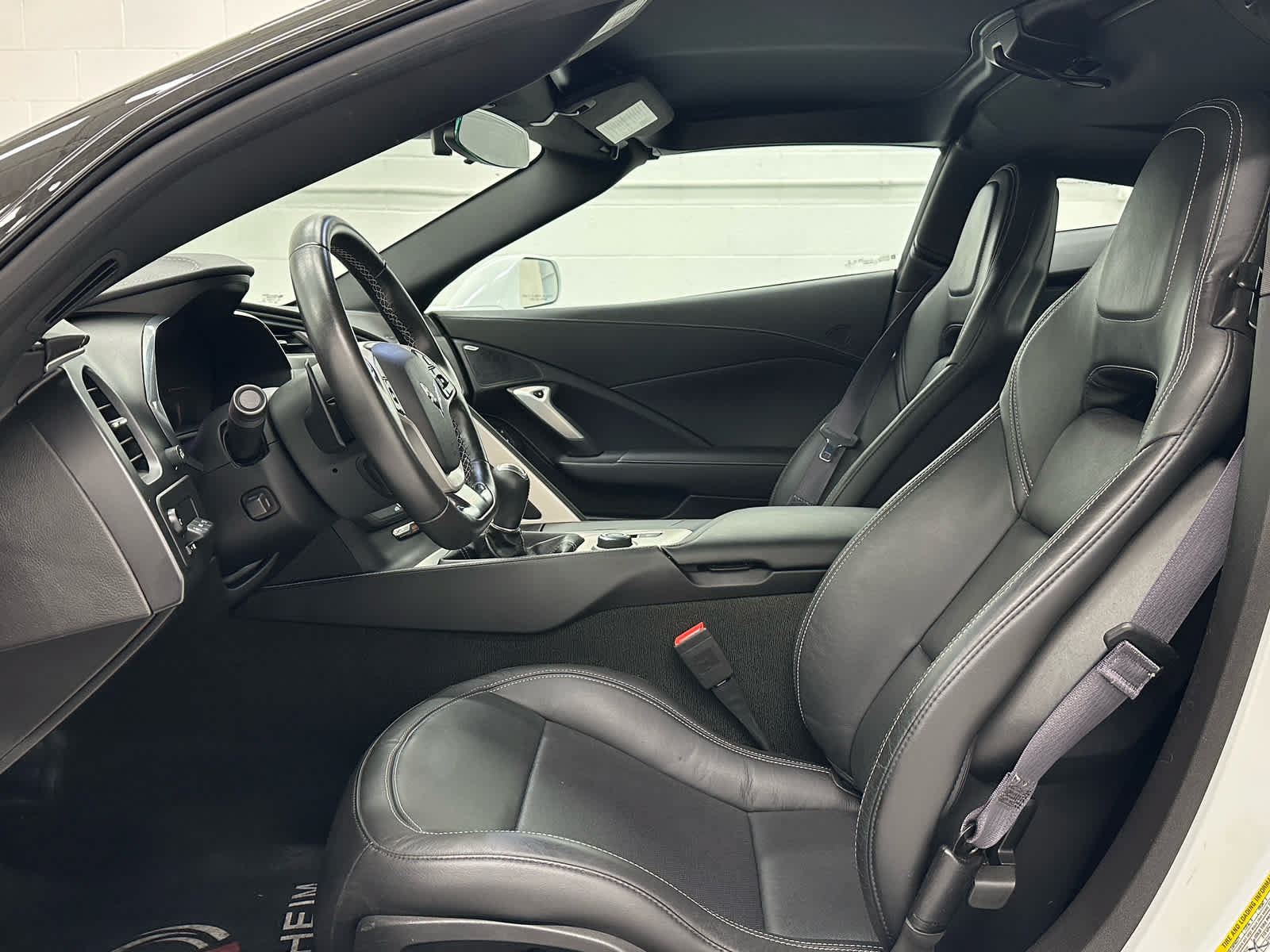 Used 2015 Chevrolet Corvette Z06 RWD image 11