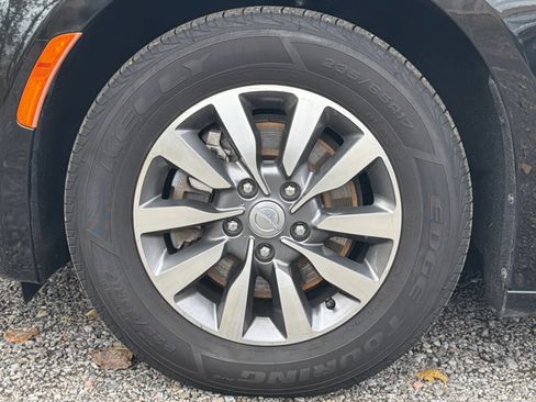 Used 2020 Chrysler Pacifica Touring-L Plus image 30