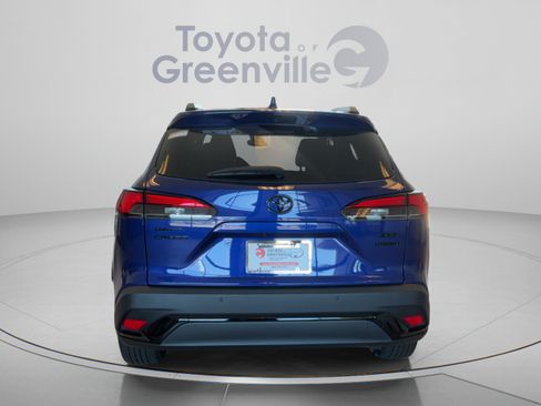 Certified 2023 Toyota Corolla Cross AWD Hybrid w/ Convenience Package image 5