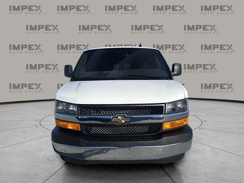 Used 2024 Chevrolet Express 2500 w/ Driver Convenience Package image 8