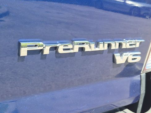 Used 2015 Toyota Tacoma PreRunner RWD image 30