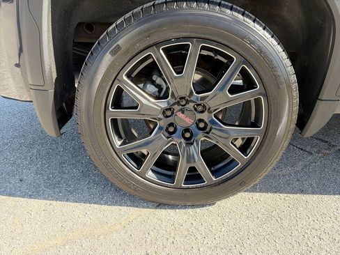 Certified 2023 GMC Sierra 1500 Denali image 35