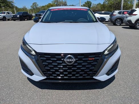 Certified 2025 Nissan Altima 2.5 SR FWD image 9