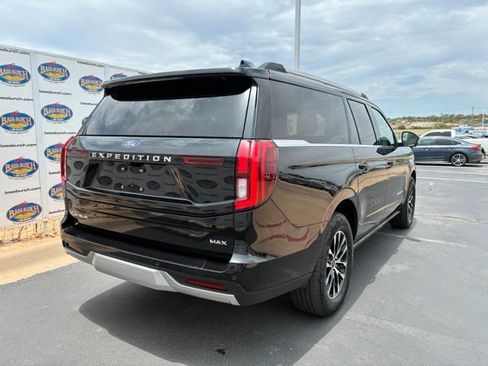Certified 2025 Ford Expedition Max Platinum AWD/4WD image 4