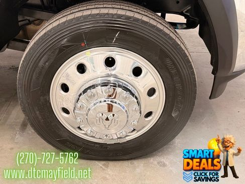 New 2026 RAM 5500 Tradesman w/ Chrome Appearance Group image 2