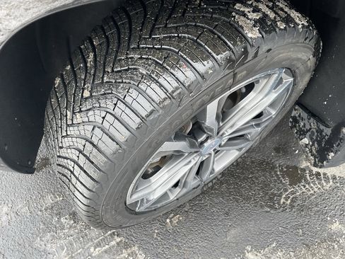 Used 2018 GMC Terrain Denali w/ Advanced Safety Package image 11