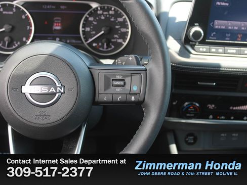 Used 2024 Nissan Rogue SV w/ SV Premium Package AWD/4WD image 14