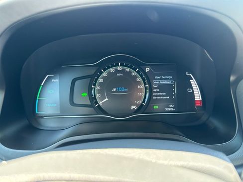 Used 2019 Hyundai Ioniq Limited FWD image 15