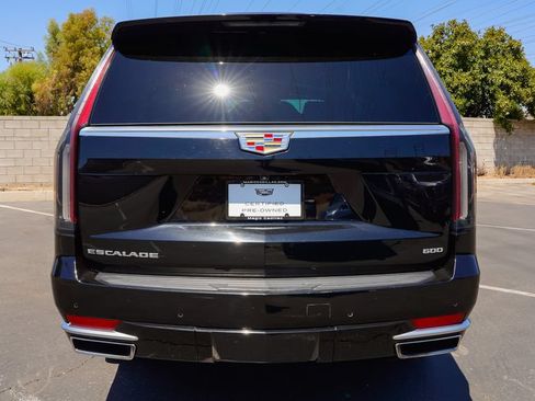 Used 2023 Cadillac Escalade ESV Luxury RWD image 8