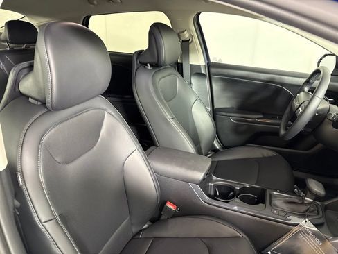 New 2026 Kia K4 EX FWD image 19