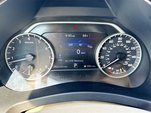 Used 2017 Nissan Murano SL w/ SL Technology Package FWD image 12