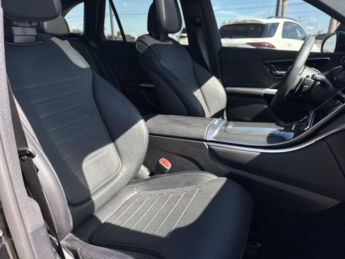 Used 2025 Mercedes-Benz GLC 43 AMG 4MATIC image 12