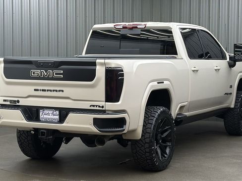 Used 2026 GMC Sierra 2500 AT4 w/ AT4 Premium Plus Package image 5