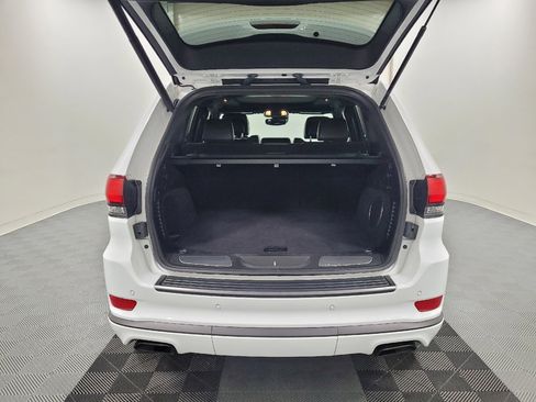 Used 2020 Jeep Grand Cherokee High Altitude AWD/4WD image 29
