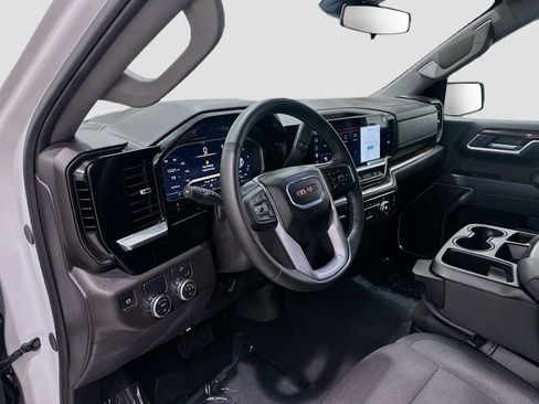 Used 2026 GMC Sierra 1500 Elevation RWD image 9