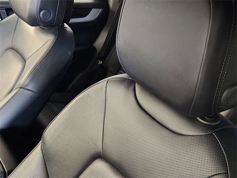 Used 2024 Porsche Cayenne Coupe image 15