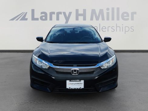 Used 2018 Honda Civic LX image 9