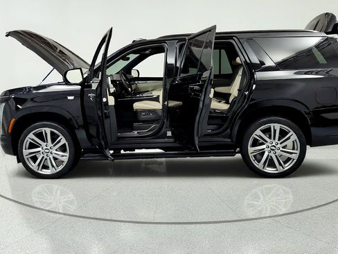 Certified 2025 Cadillac Escalade Sport w/ Touring Package AWD/4WD image 10