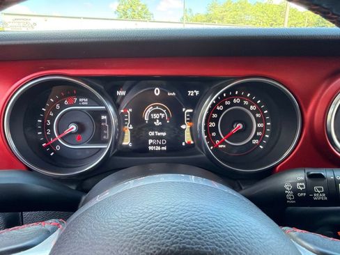 Used 2019 Jeep Wrangler Unlimited Rubicon AWD/4WD image 9