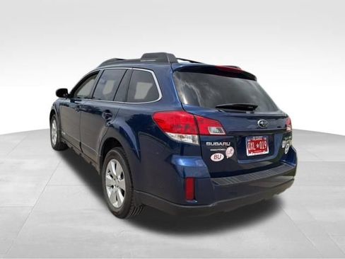 Used 2010 Subaru Outback 2.5i Limited AWD/4WD image 5