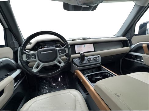 Used 2023 Land Rover Defender 110 S AWD/4WD image 31