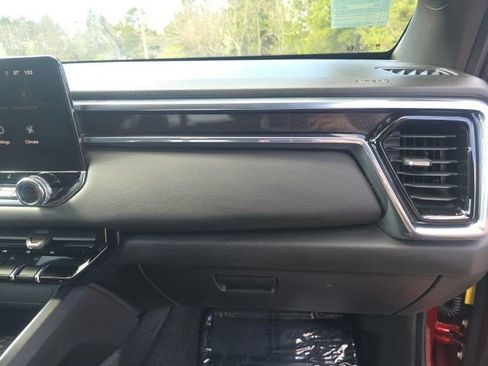 Certified 2025 GMC Canyon Elevation w/ Convenience Package image 30