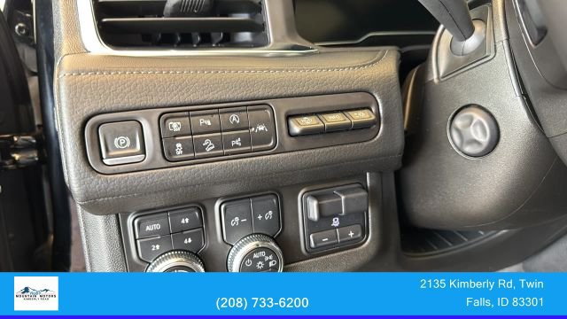 Used 2023 GMC Yukon XL Denali w/ Denali Reserve Package AWD/4WD image 13