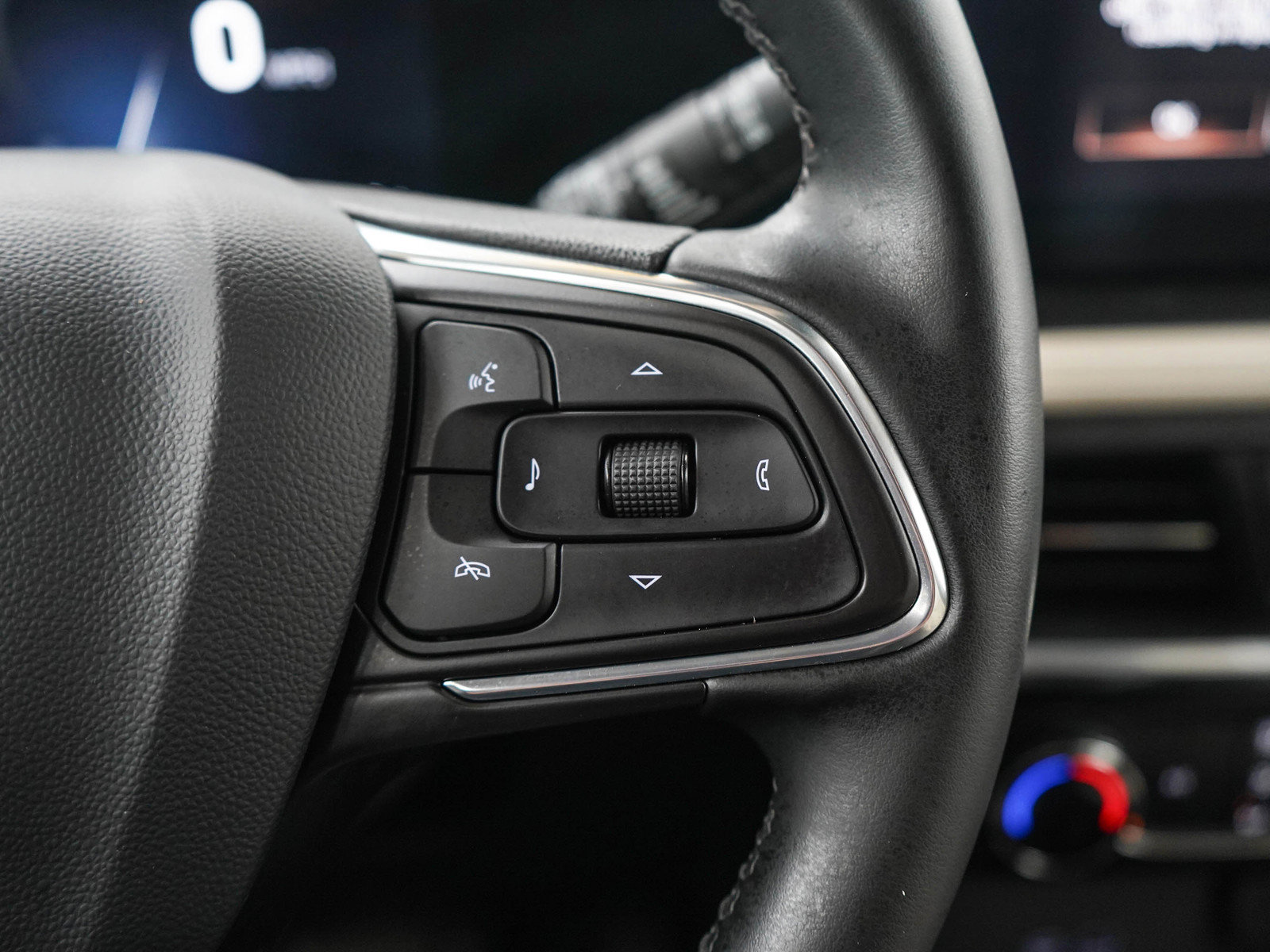 Used 2024 Buick Encore GX Sport Touring AWD/4WD image 26