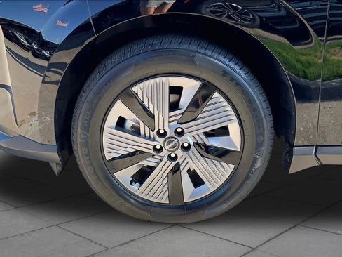 Used 2025 Nissan Murano SL AWD/4WD image 11