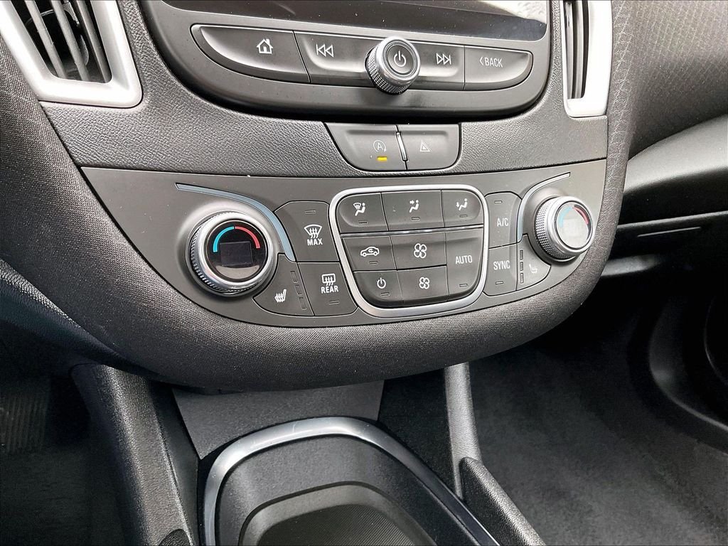 Used 2024 Chevrolet Malibu LT FWD image 26