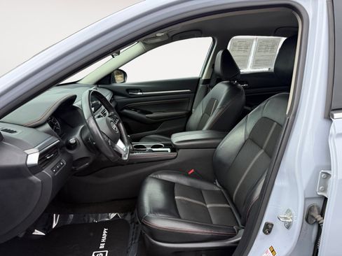 Used 2023 Nissan Altima 2.5 SR image 10