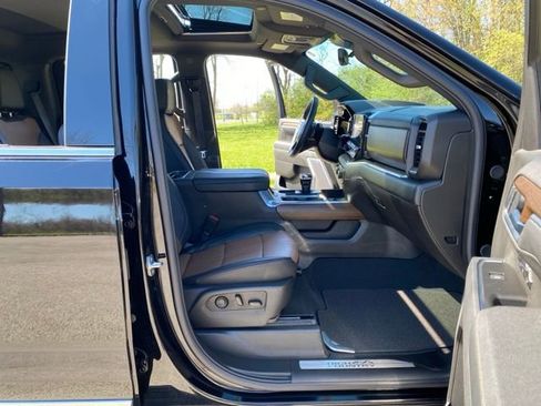 Certified 2026 Chevrolet Silverado 1500 High Country w/ Technology Package image 21