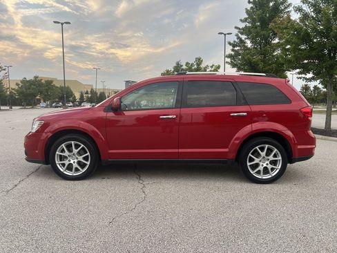 Used 2014 Dodge Journey Limited w/ Driver Convenience Group AWD/4WD image 2