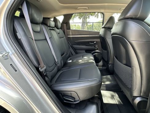 Used 2024 Hyundai Tucson Limited image 19
