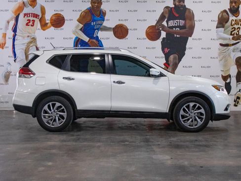 Used 2015 Nissan Rogue SL w/ SL Premium Package image 19