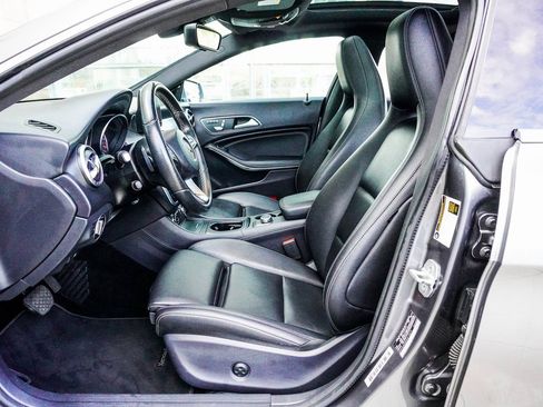 Used 2018 Mercedes-Benz CLA 250 w/ Premium Package image 30