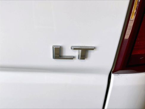 Used 2020 Chevrolet Silverado 1500 LT Trail Boss image 29