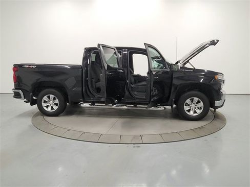 Used 2022 Chevrolet Silverado 1500 LT image 16