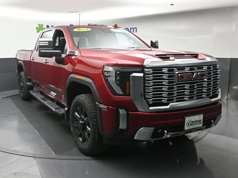 Used 2024 GMC Sierra 2500 Denali w/ Denali Reserve Package AWD/4WD image 5