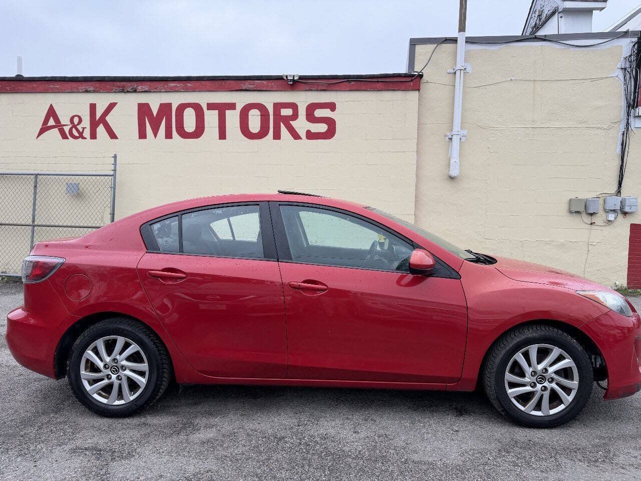 Used 2013 MAZDA MAZDA3 i Touring FWD image 9