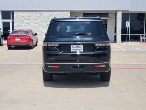 New 2026 Jeep Grand Wagoneer L Limited image 8