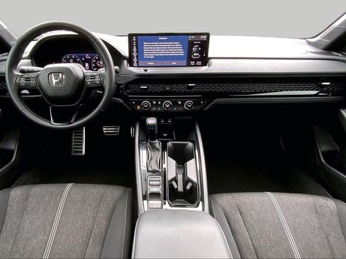 Used 2025 Honda Accord Sport image 16