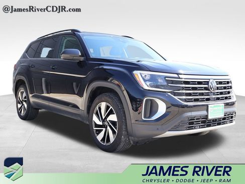 Used 2026 Volkswagen Atlas SE AWD/4WD image 6