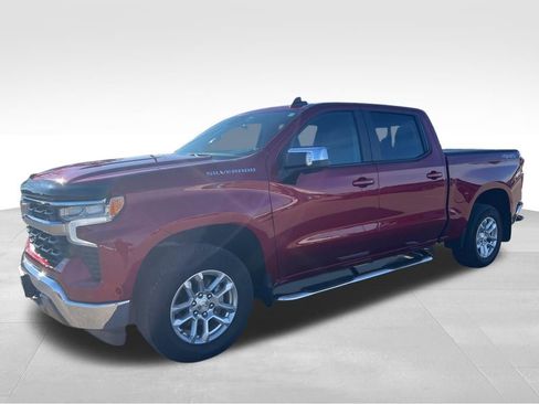 Certified 2022 Chevrolet Silverado 1500 LT w/ Safety Package image 8