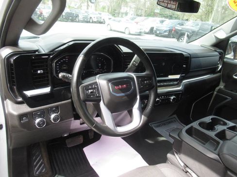 Used 2024 GMC Sierra 1500 Elevation image 19