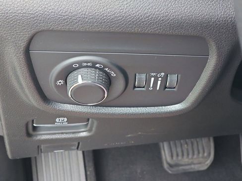New 2025 Jeep Grand Cherokee Laredo w/ Luxury Tech Group I AWD/4WD image 26