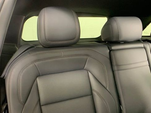 New 2025 Lincoln Nautilus Premier w/ Equipment Group 102A image 22