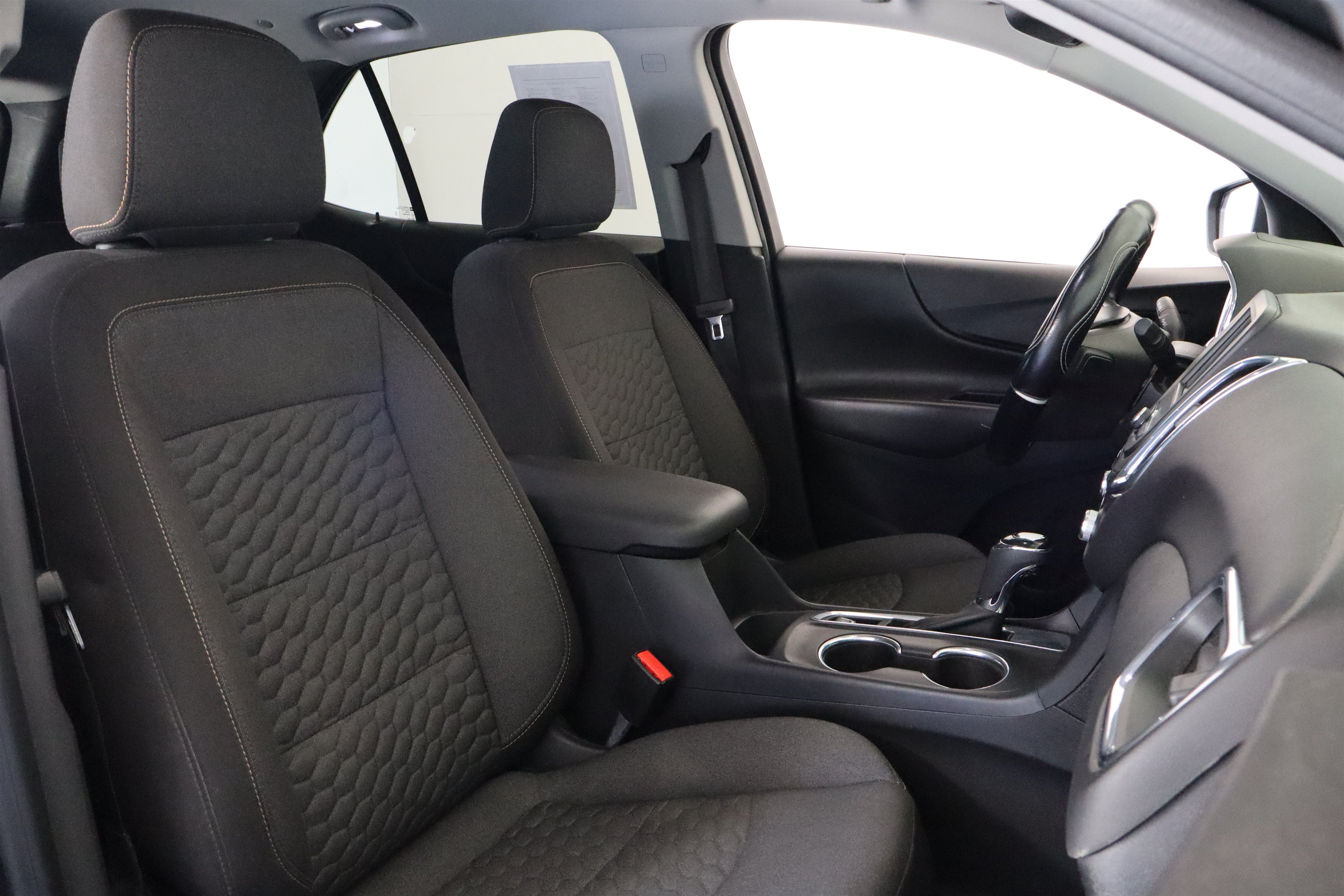 Used 2019 Chevrolet Equinox LT FWD image 20