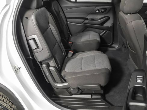 Used 2023 Chevrolet Traverse LT FWD image 43